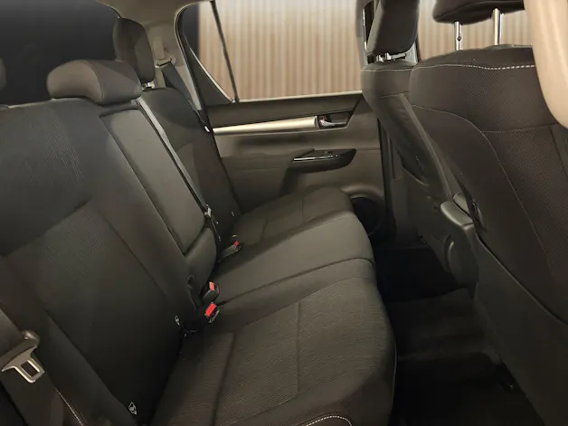 Toyota Hilux Double Cab.-Pick-up 2.8 D-4D MHEV 204 Style