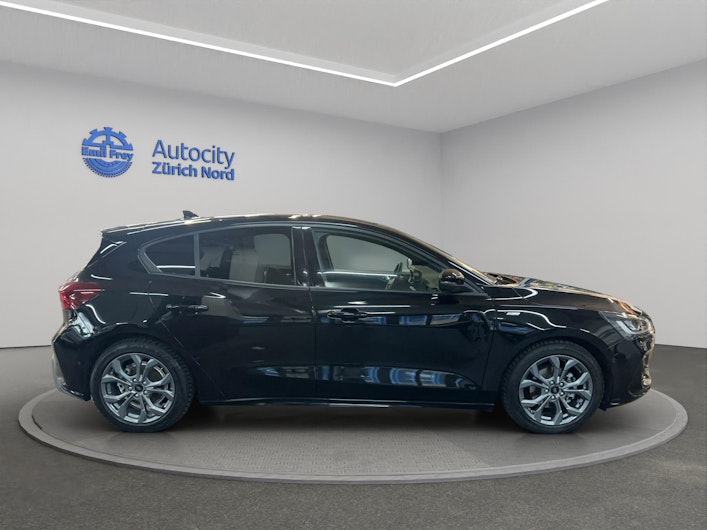 Vehicle image FORD FOCUS