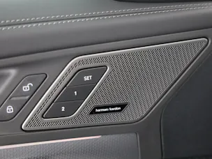 BMW X1 23i xDrive paddles