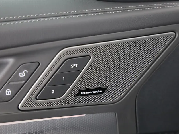 BMW X1 23i xDrive paddles