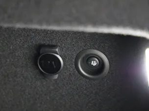 BMW X1 23i xDrive paddles