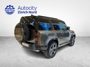 Vehicle image LAND ROVER Defender 90 3.0 D I6 250 X-Dynamic SE