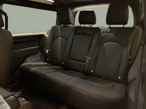 Vehicle image LAND ROVER Defender 90 3.0 D I6 250 X-Dynamic SE