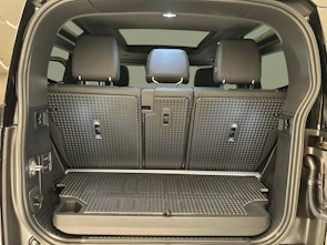 Vehicle image LAND ROVER Defender 90 3.0 D I6 250 X-Dynamic SE