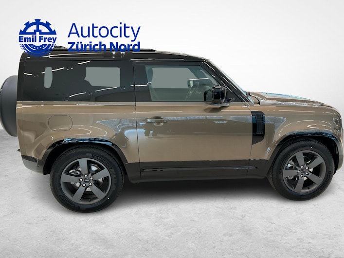 Vehicle image LAND ROVER DEFENDER