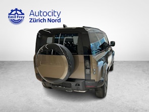 Vehicle image LAND ROVER Defender 90 3.0 D I6 250 X-Dynamic SE