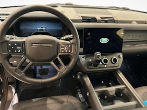 Vehicle image LAND ROVER Defender 90 3.0 D I6 250 X-Dynamic SE