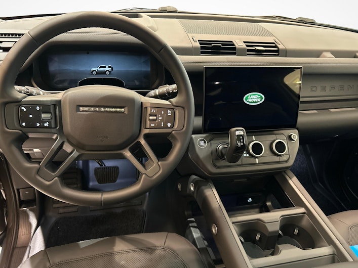 Vehicle image LAND ROVER DEFENDER