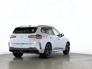 BMW X3 M50i