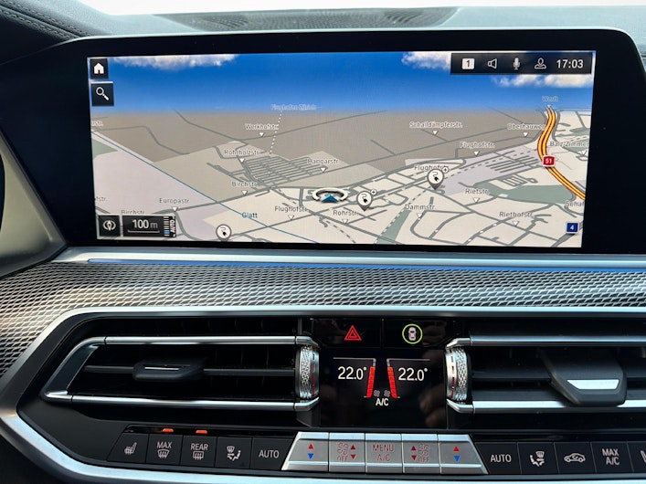 Vehicle image BMW X5