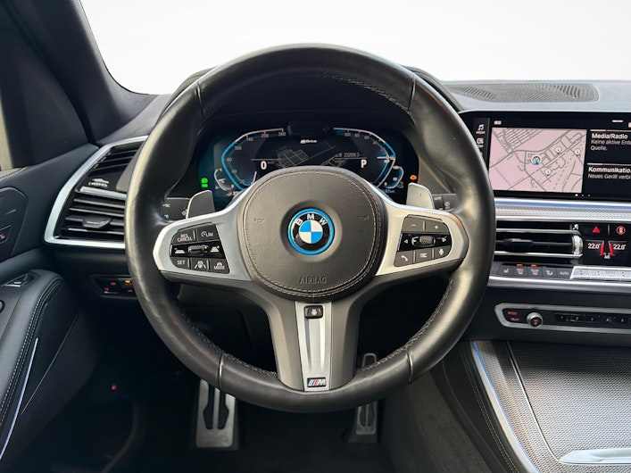 Vehicle image BMW X5