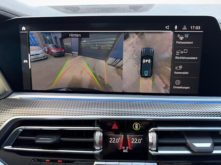 Vehicle image BMW X5