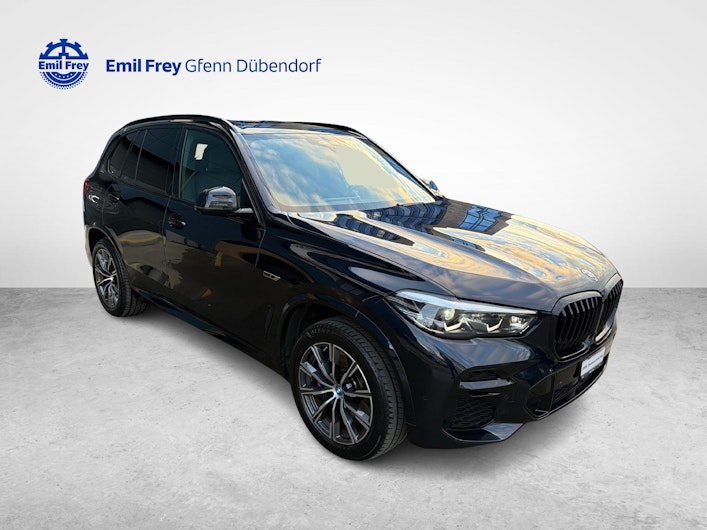 Vehicle image BMW X5
