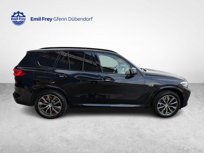 Vehicle image BMW X5