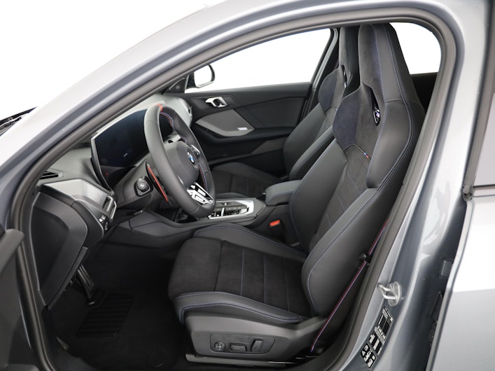 Vehicle image BMW 1 SERIES