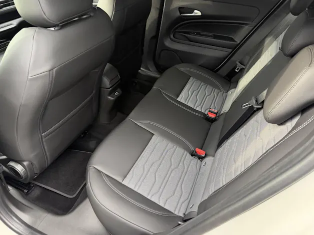 Jeep Avenger 1.2 MHEV Overland 4xe
