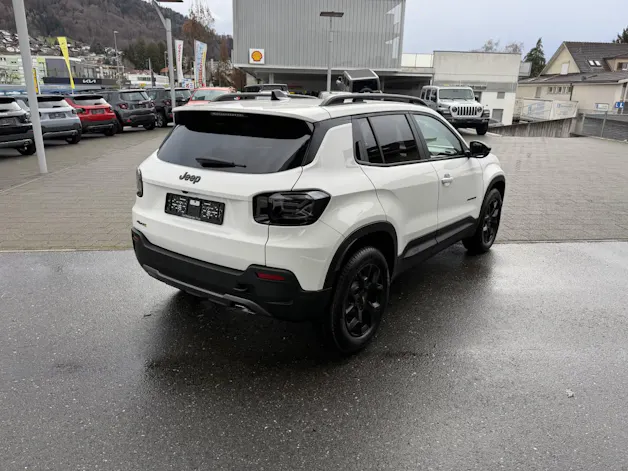 Jeep Avenger 1.2 MHEV Overland 4xe