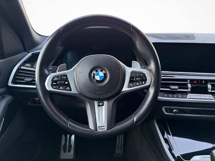 Vehicle image BMW X5