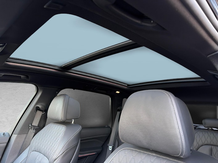 Vehicle image BMW X5