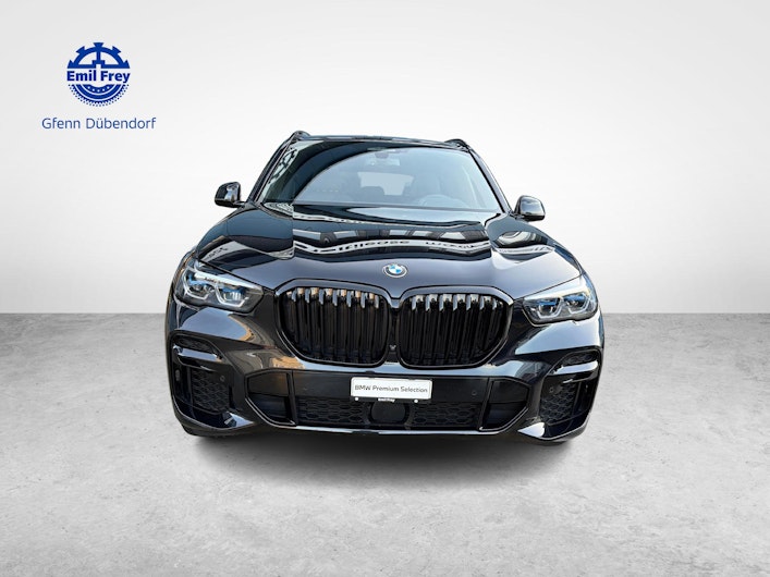 Vehicle image BMW X5