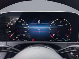 Mercedes-Benz E 220 d AMG Line 4matic