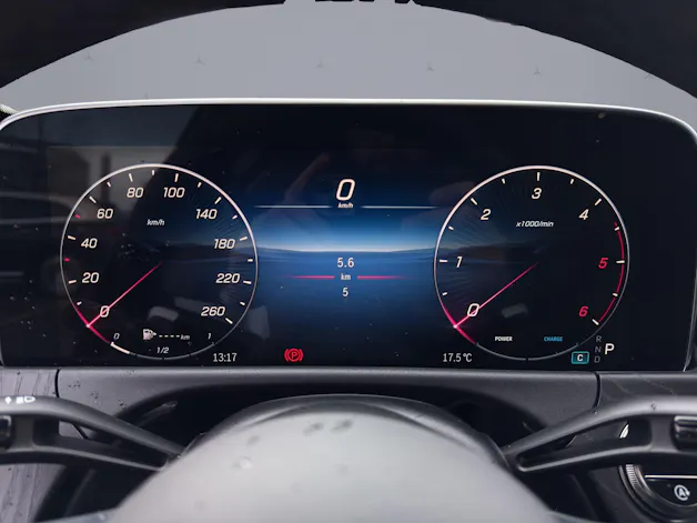 Mercedes-Benz E 220 d AMG Line 4matic