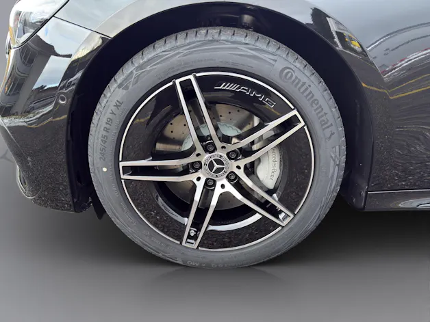 Mercedes-Benz E 220 d AMG Line 4matic