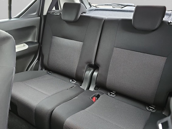 Vehicle image 7 Vehicle image 7