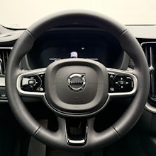 Vehicle image VOLVO XC60 2.0 T6 TE Plus Dark eAWD