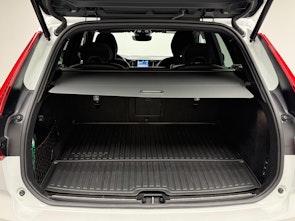 Vehicle image VOLVO XC60 2.0 T6 TE Plus Dark eAWD