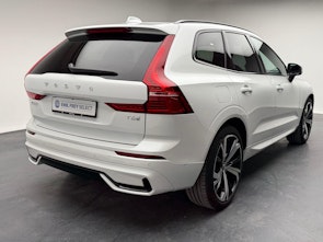 Vehicle image VOLVO XC60 2.0 T6 TE Plus Dark eAWD