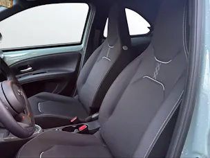Toyota Aygo X 1.5 VVT-i HSD Trend