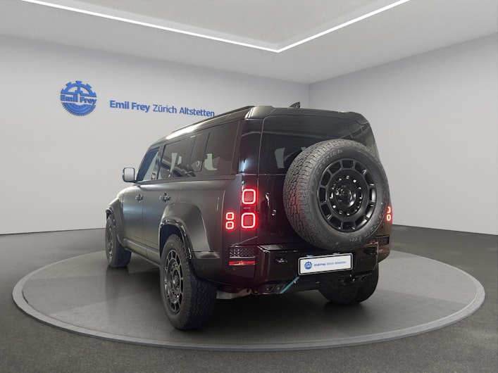 Vehicle image LAND ROVER DEFENDER