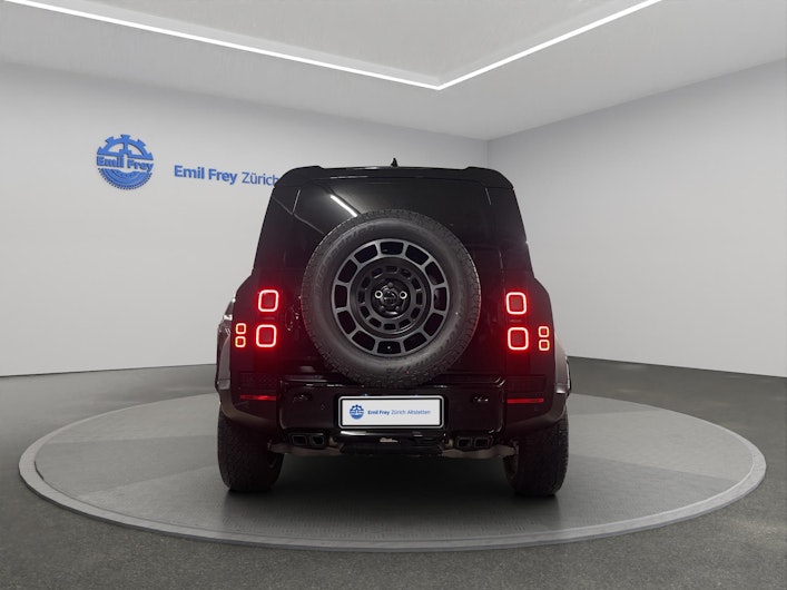 Vehicle image LAND ROVER DEFENDER