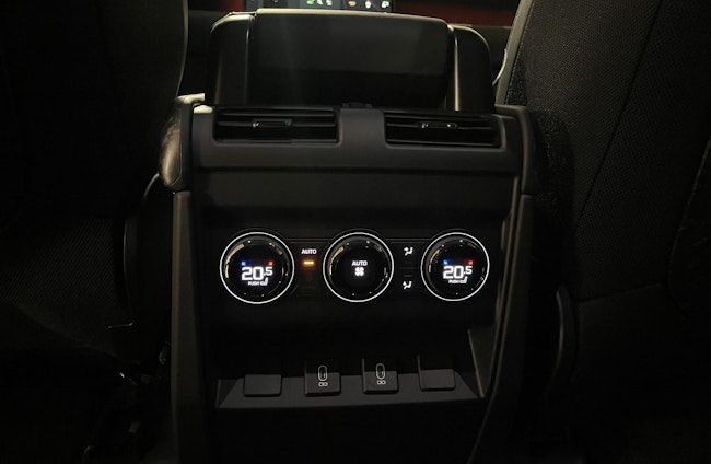 Vehicle image 11 Vehicle image 11