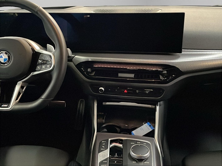 Vehicle image BMW 3 SERIES