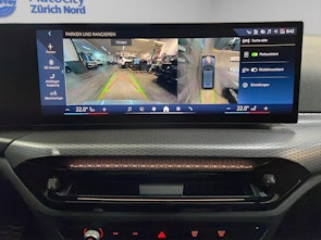 Vehicle image BMW 330i xDrive SAG Touring