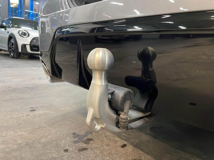 Vehicle image BMW 3 SERIES