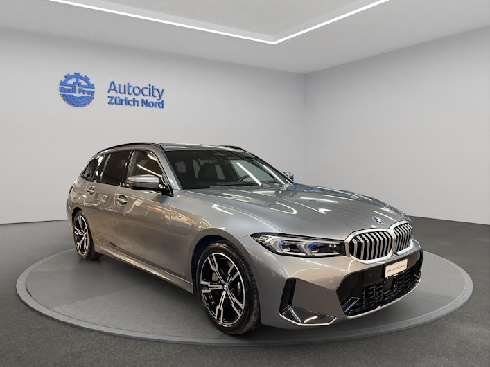 Vehicle image BMW 3 SERIES