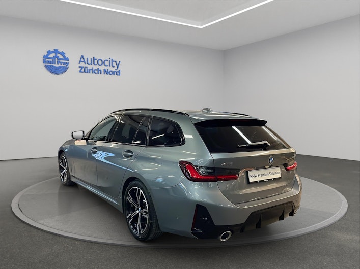 Vehicle image BMW 3 SERIES