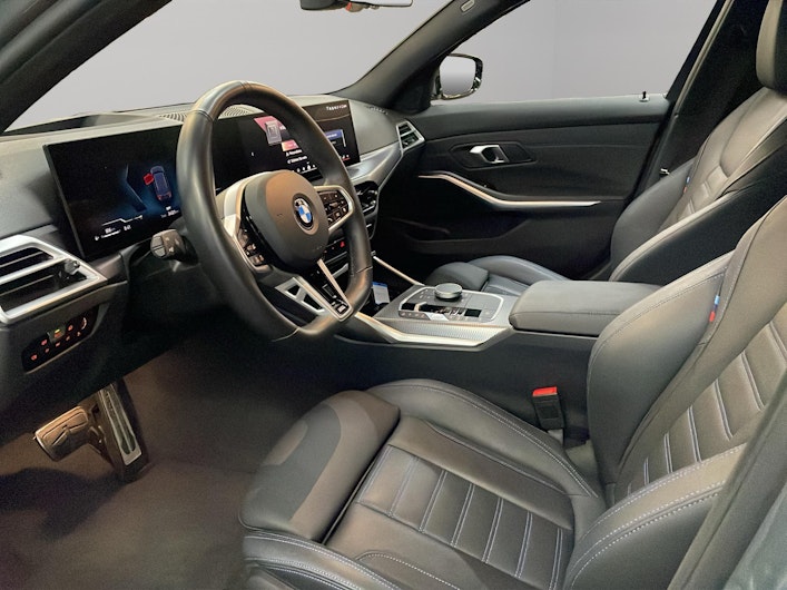 Vehicle image BMW 3 SERIES