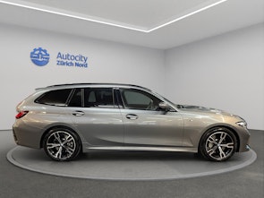 Vehicle image BMW 330i xDrive SAG Touring