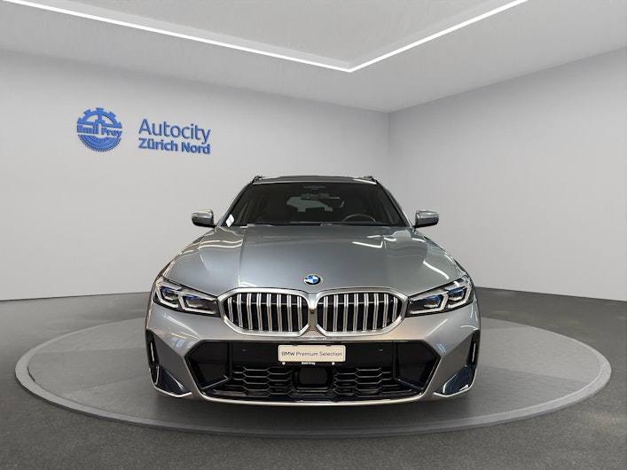 Vehicle image BMW 3 SERIES