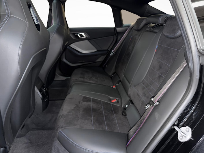 Vehicle image BMW 2 SERIES