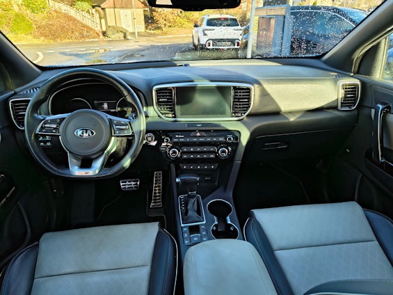 Vehicle image 5 Vehicle image 5