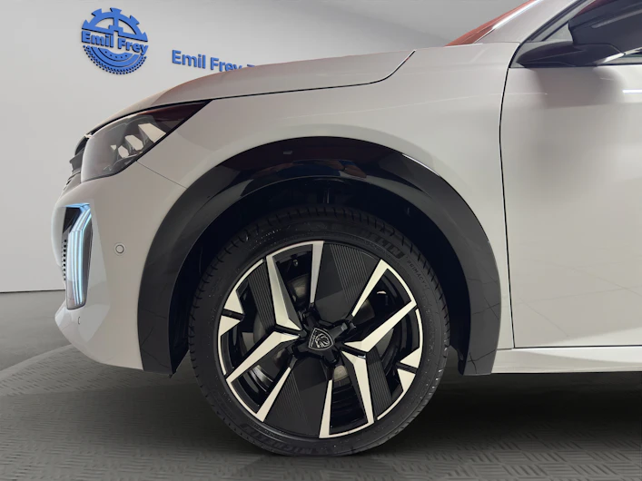 Fahrzeugbild PEUGEOT 208