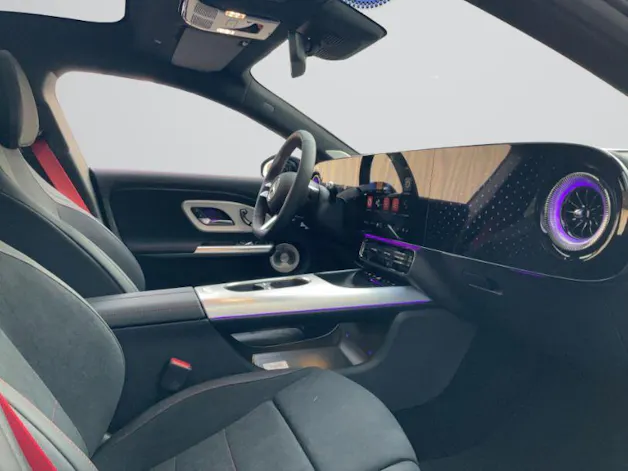 Mercedes-Benz CLA 350 4MATIC EQ Technology AMG Line