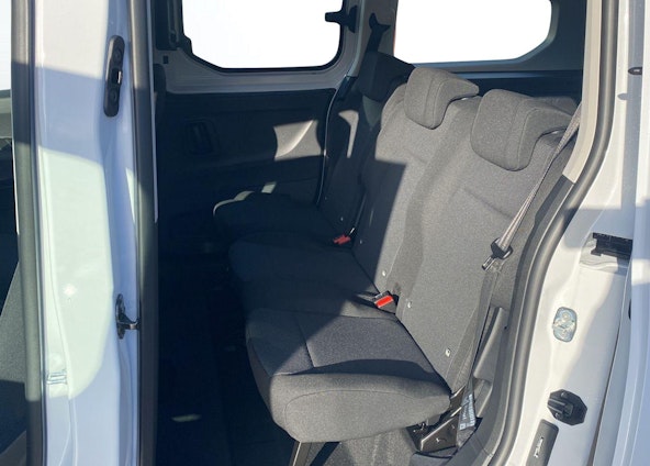 Vehicle image 6 Vehicle image 6