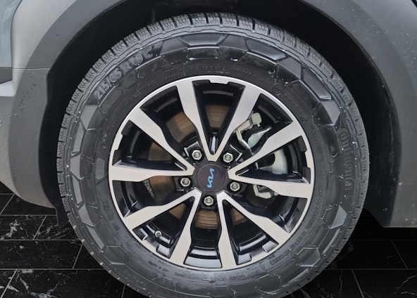 Vehicle image 10 Vehicle image 10