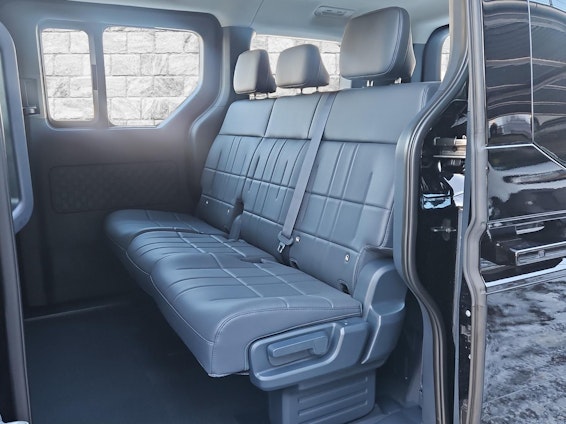 Vehicle image 7 Vehicle image 7